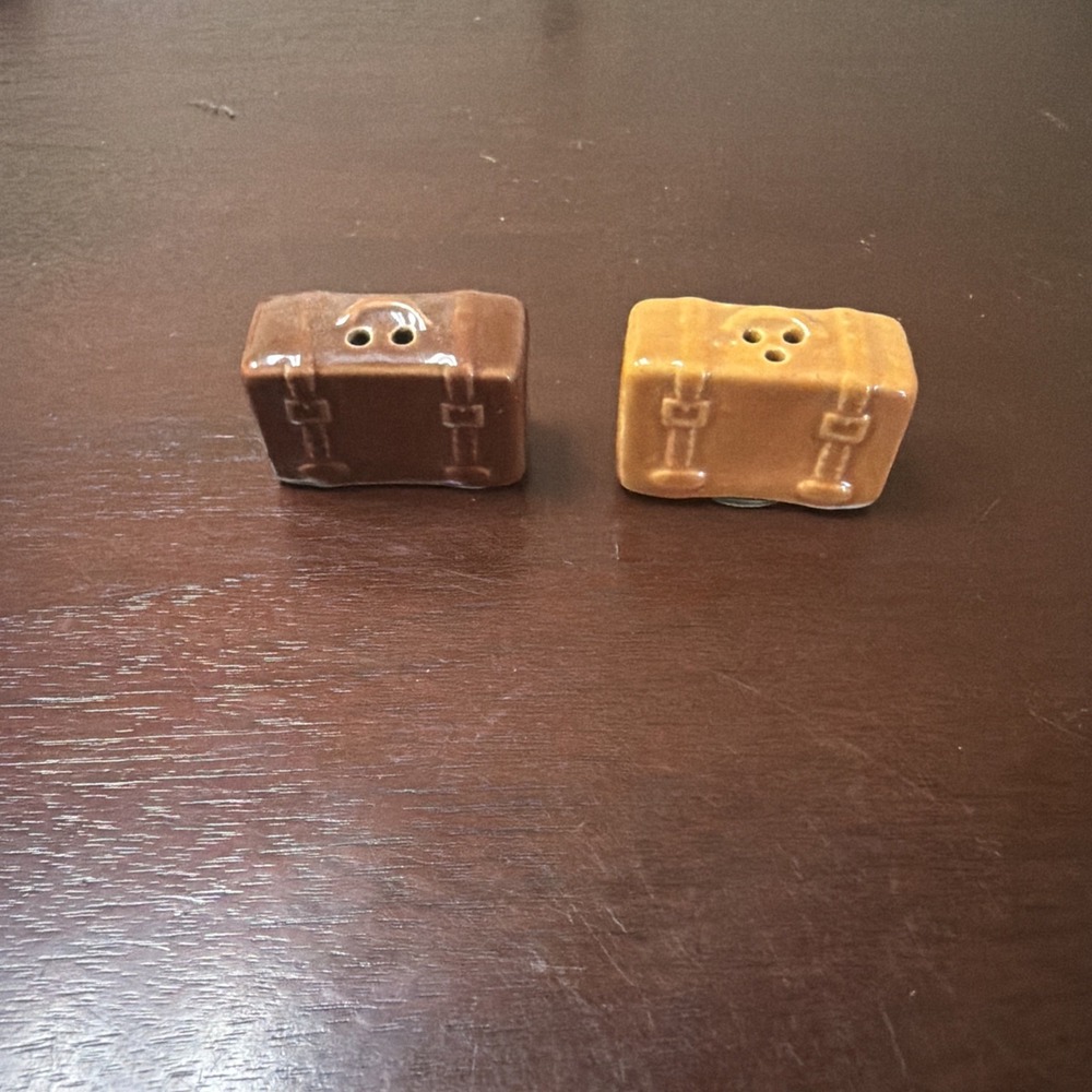 Suitcase Mini Novelty Ceramic Salt & Pepper Shakers